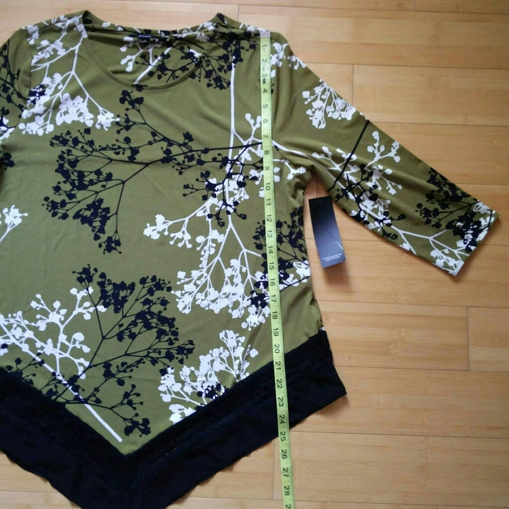 -NWT- Alfani Floral Pointed Crochet Hem Top XL - Picture 14 of 15